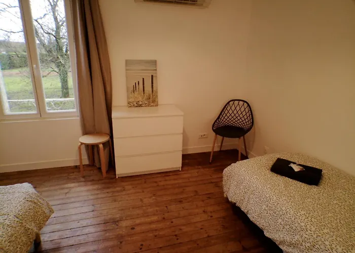 Διαμέρισμα L'escapade T3 Avec Terrasse Privative Lussac-les-Chateaux